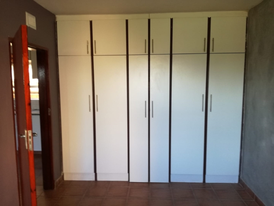 To Let 1 Bedroom Property for Rent in Bluff KwaZulu-Natal