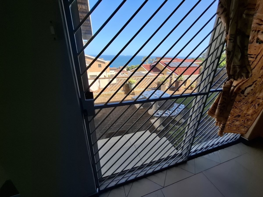 To Let 1 Bedroom Property for Rent in Bluff KwaZulu-Natal