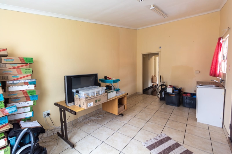 3 Bedroom Property for Sale in Brighton Beach KwaZulu-Natal