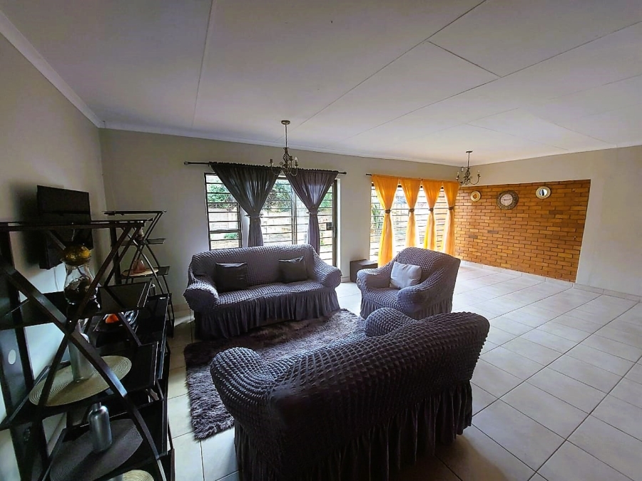 3 Bedroom Property for Sale in Sunnyridge KwaZulu-Natal