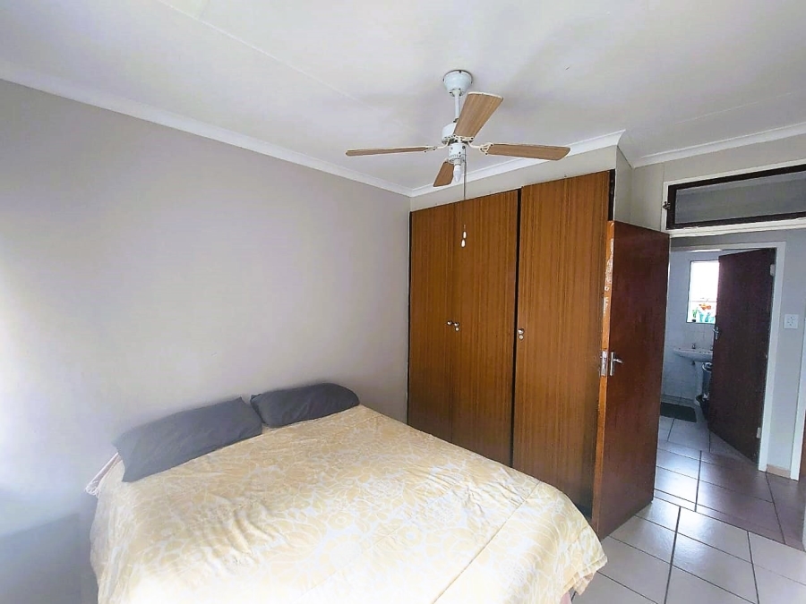 3 Bedroom Property for Sale in Sunnyridge KwaZulu-Natal