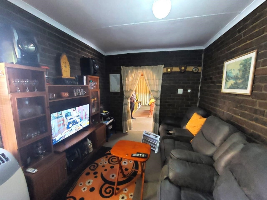 3 Bedroom Property for Sale in Aviary Hill KwaZulu-Natal
