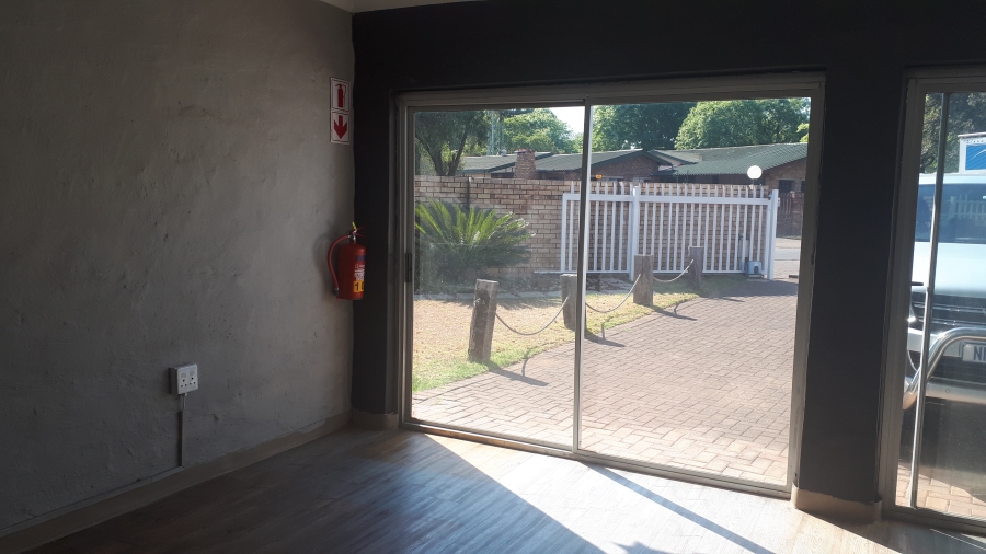 To Let commercial Property for Rent in Huttenheights KwaZulu-Natal