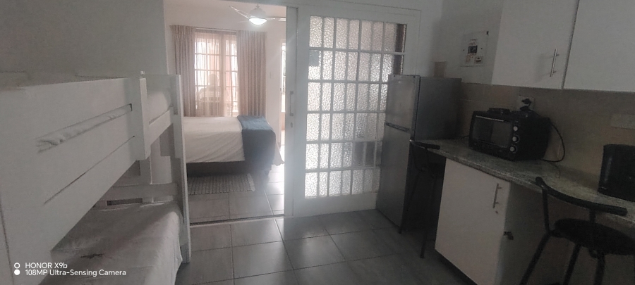 1 Bedroom Property for Sale in Uvongo Beach KwaZulu-Natal