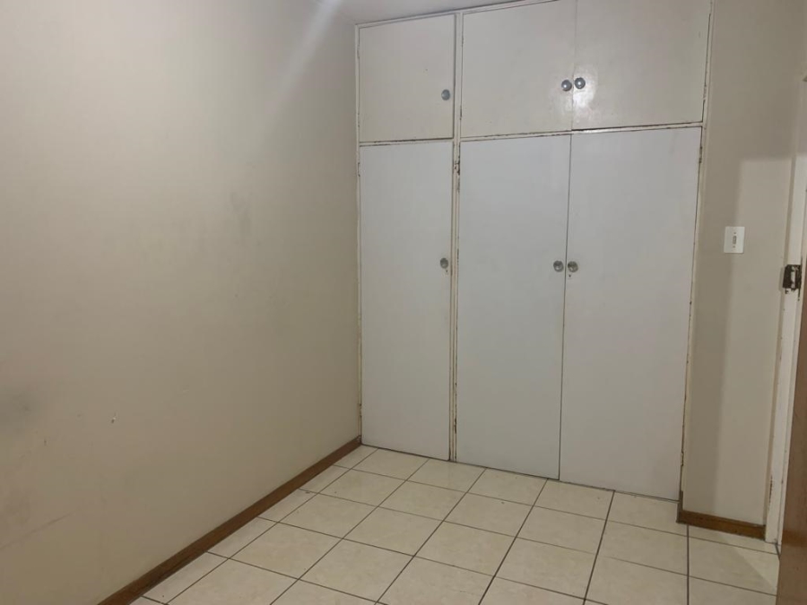 2 Bedroom Property for Sale in Empangeni Central KwaZulu-Natal