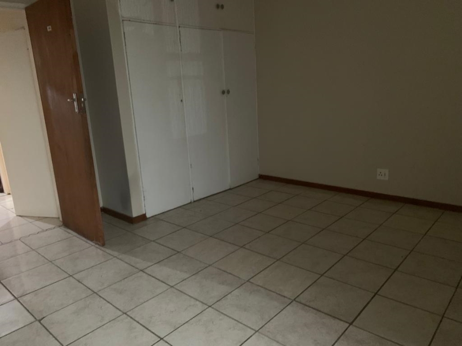 2 Bedroom Property for Sale in Empangeni Central KwaZulu-Natal