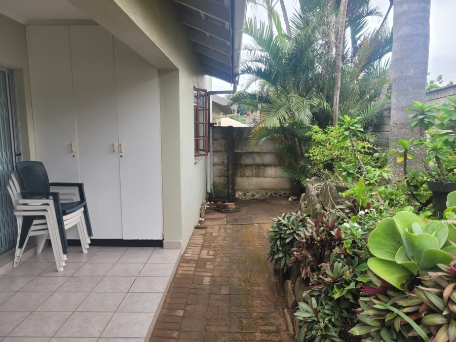 2 Bedroom Property for Sale in Manaba Beach KwaZulu-Natal