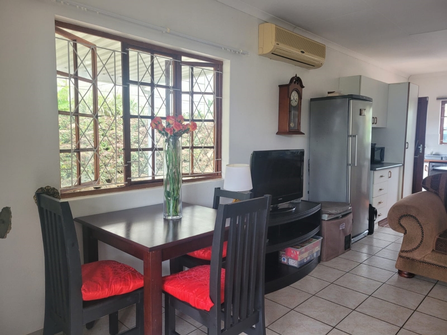 2 Bedroom Property for Sale in Manaba Beach KwaZulu-Natal