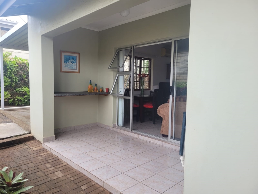 2 Bedroom Property for Sale in Manaba Beach KwaZulu-Natal