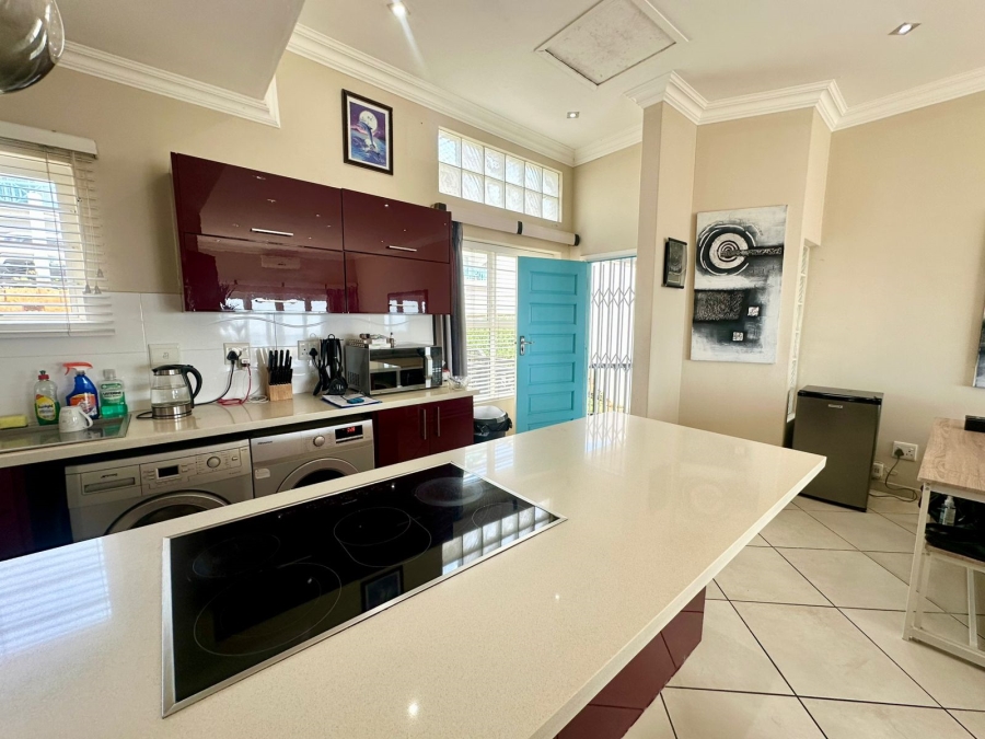 To Let 2 Bedroom Property for Rent in Shakas Rock KwaZulu-Natal