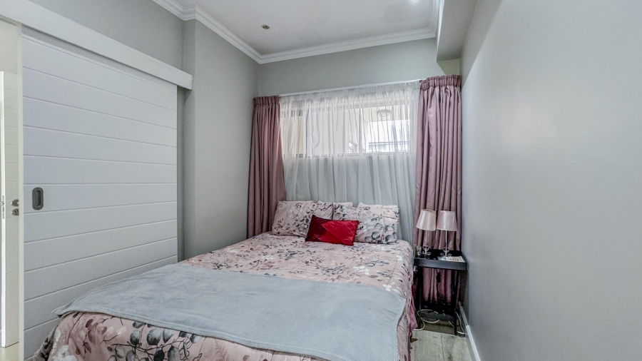 1 Bedroom Property for Sale in Emberton Estate KwaZulu-Natal