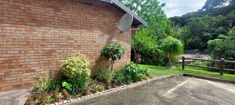 To Let 2 Bedroom Property for Rent in Margate KwaZulu-Natal