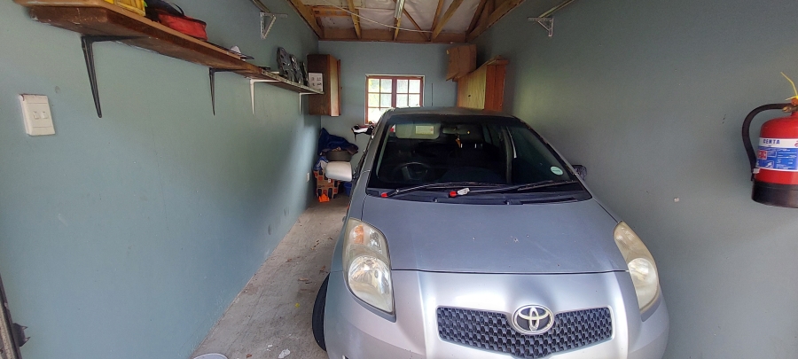 To Let 2 Bedroom Property for Rent in Margate KwaZulu-Natal