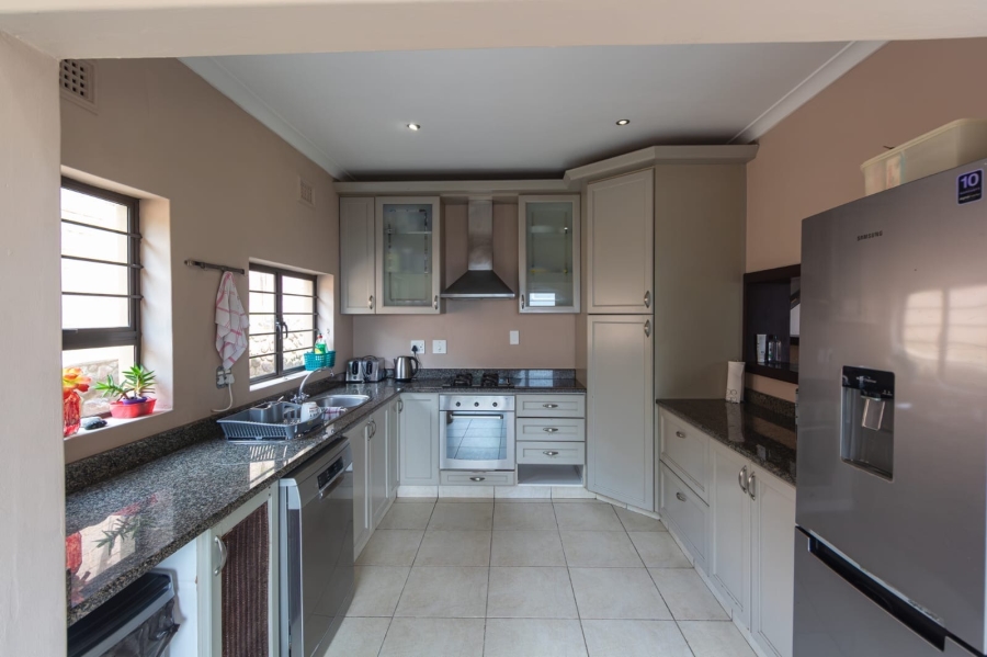 4 Bedroom Property for Sale in Brighton Beach KwaZulu-Natal