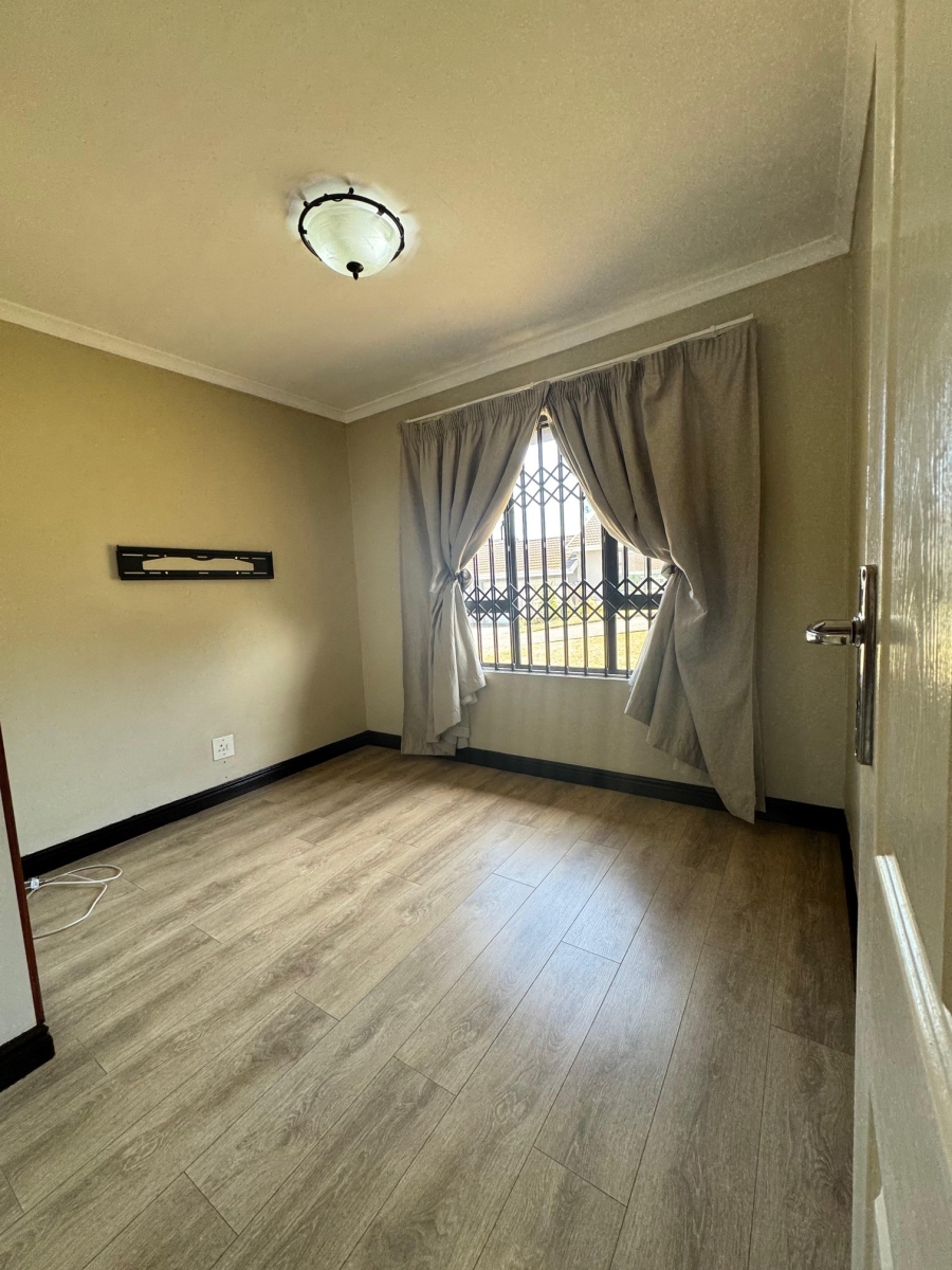 3 Bedroom Property for Sale in Brighton Beach KwaZulu-Natal