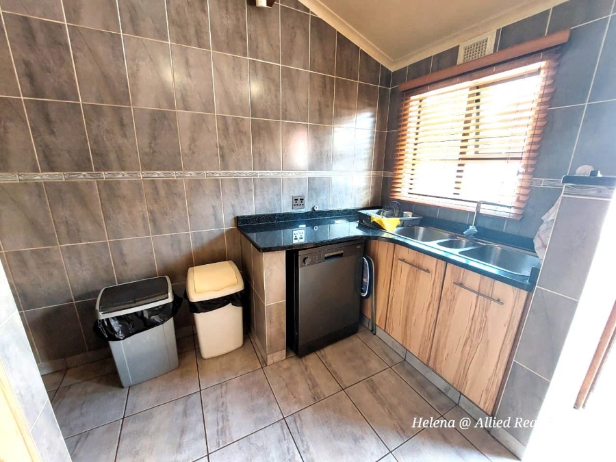 3 Bedroom Property for Sale in Pioneer Park KwaZulu-Natal