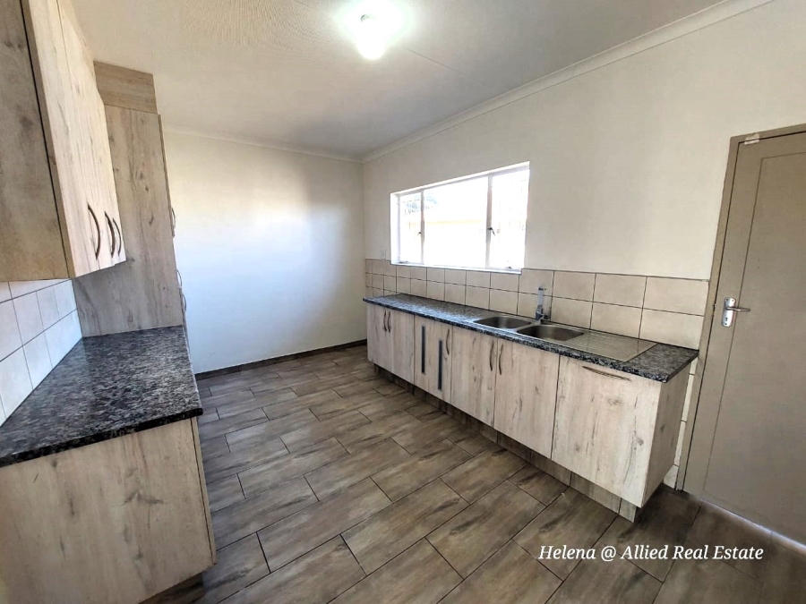 3 Bedroom Property for Sale in Schuinshoogte KwaZulu-Natal