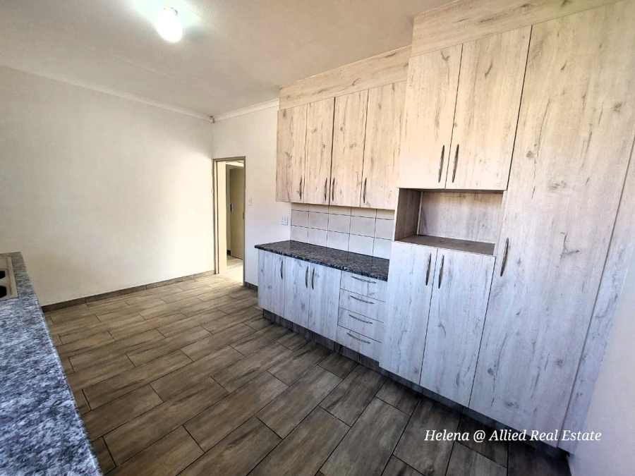 3 Bedroom Property for Sale in Schuinshoogte KwaZulu-Natal