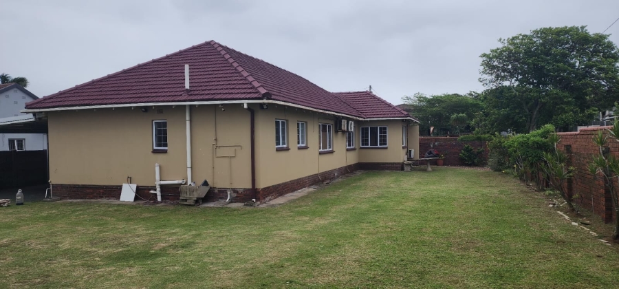 4 Bedroom Property for Sale in Ocean View KwaZulu-Natal