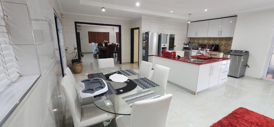 4 Bedroom Property for Sale in Ocean View KwaZulu-Natal