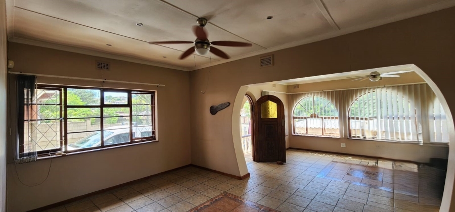 3 Bedroom Property for Sale in Ocean View KwaZulu-Natal