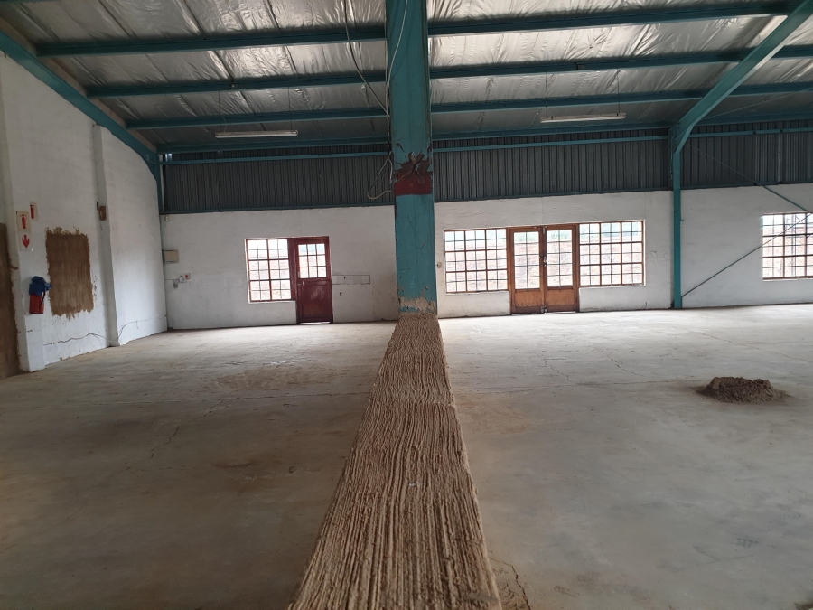 To Let commercial Property for Rent in New Germany KwaZulu-Natal