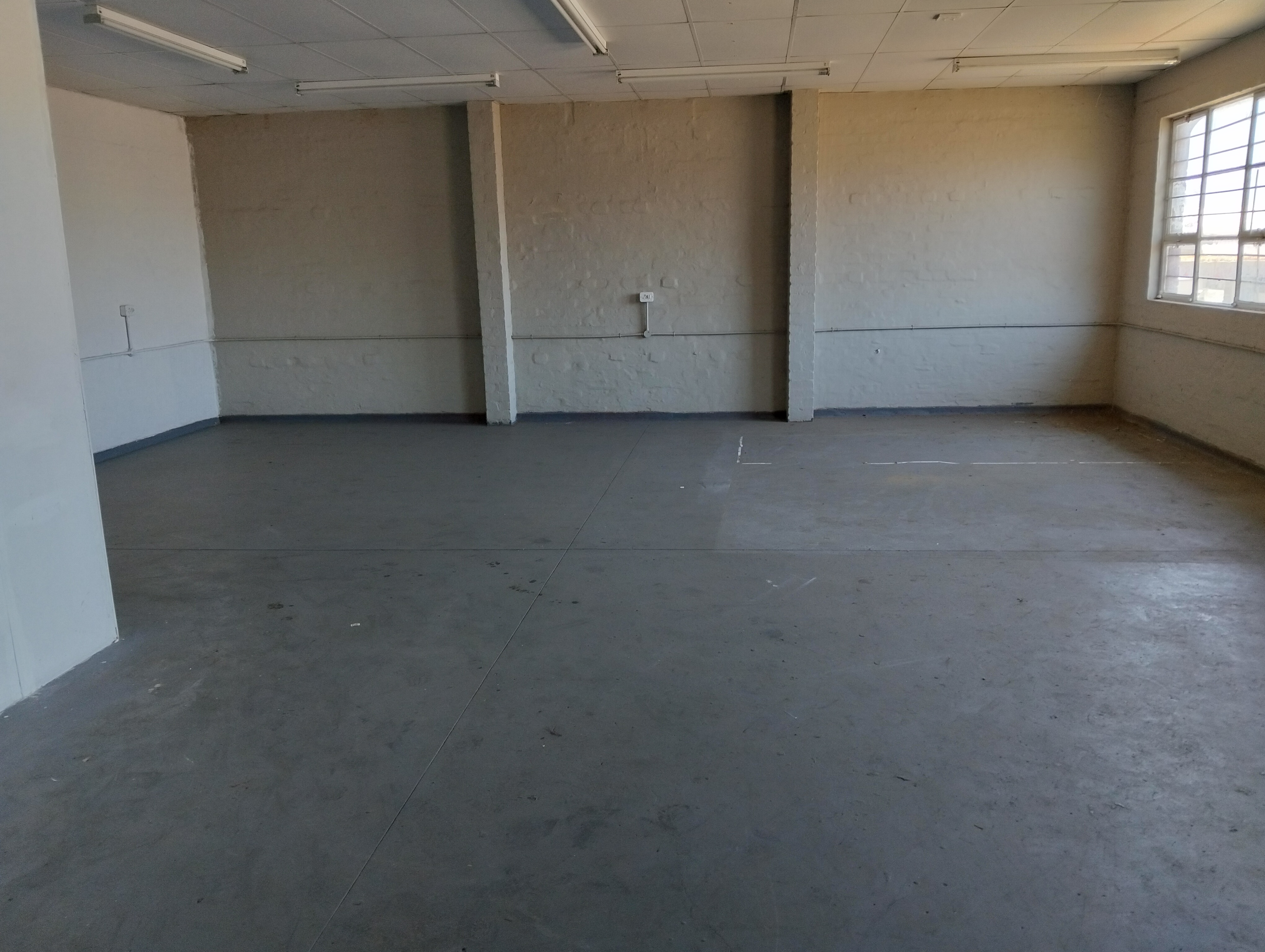 To Let commercial Property for Rent in Mobeni KwaZulu-Natal