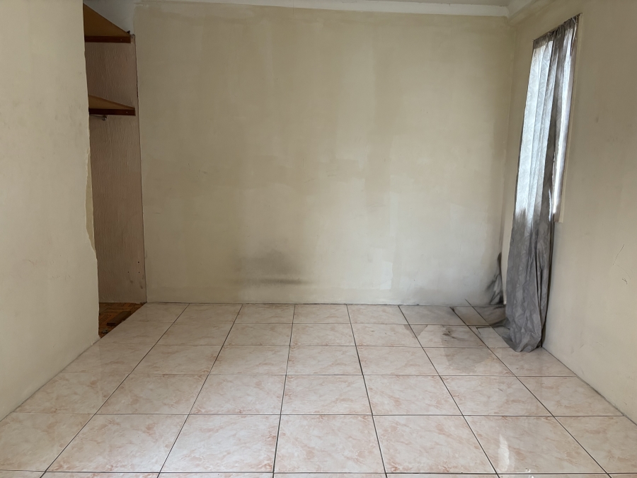 2 Bedroom Property for Sale in Stonebridge KwaZulu-Natal