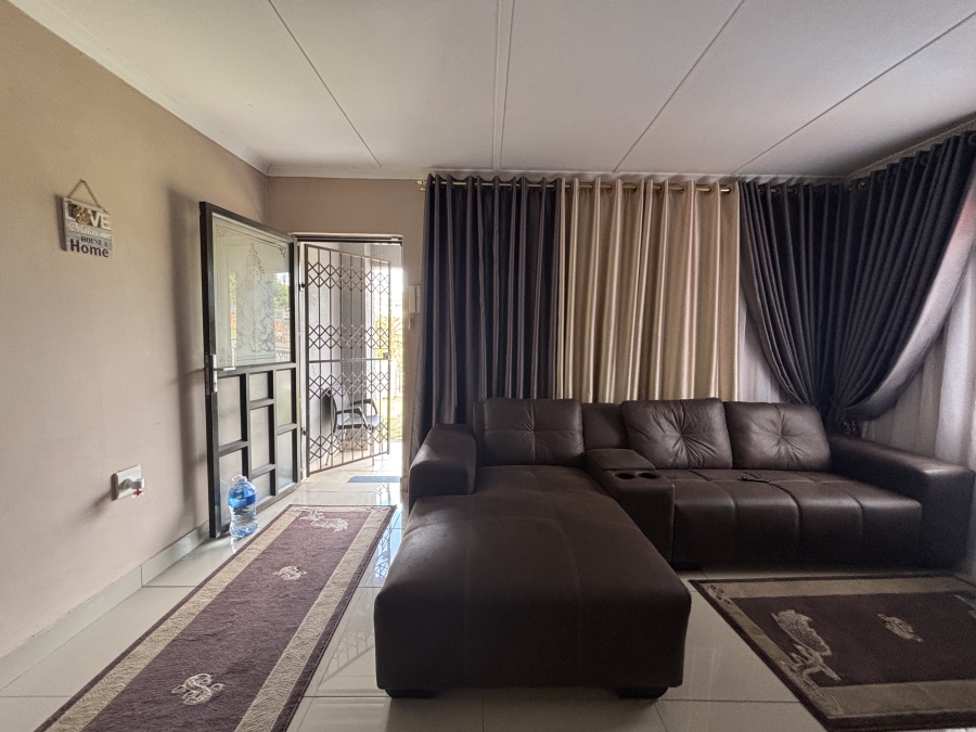 4 Bedroom Property for Sale in Centenary Park KwaZulu-Natal