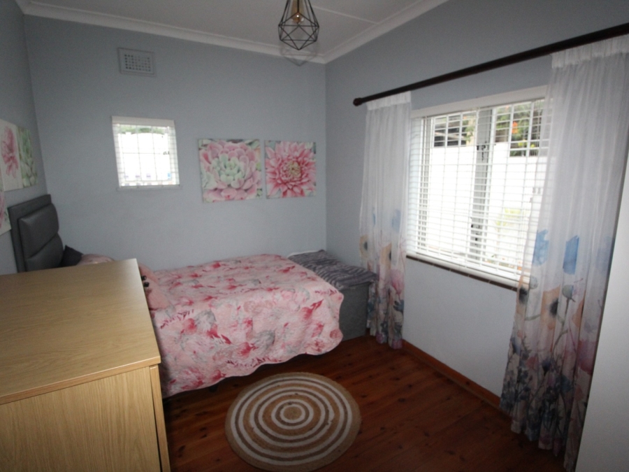 4 Bedroom Property for Sale in Ocean View KwaZulu-Natal