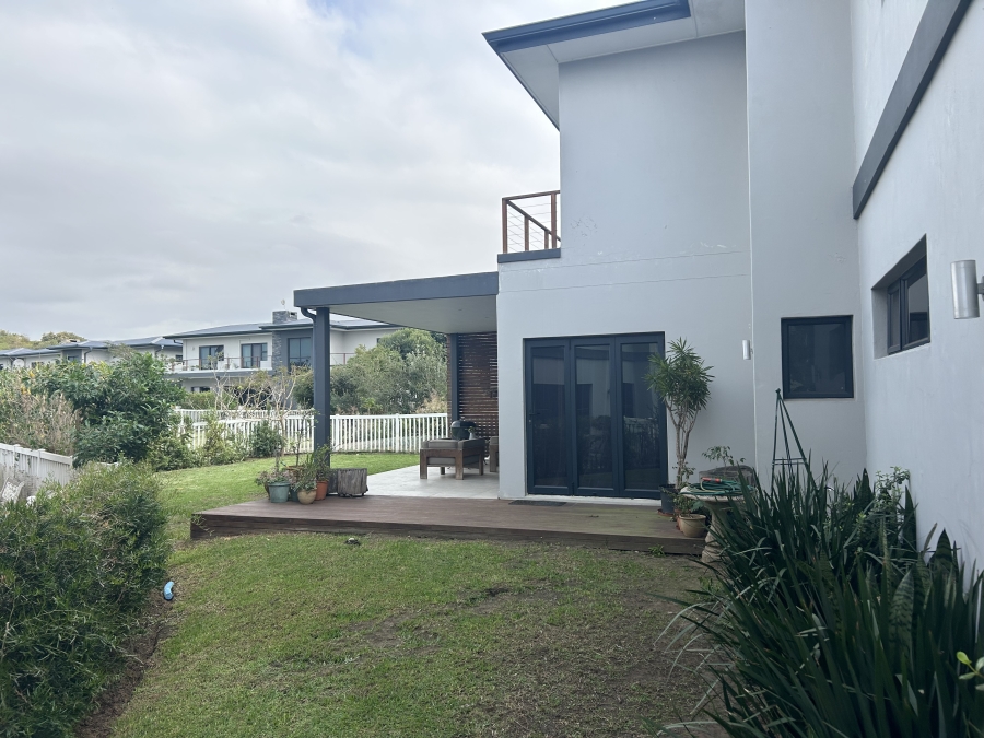 To Let 3 Bedroom Property for Rent in New Salt Rock City KwaZulu-Natal