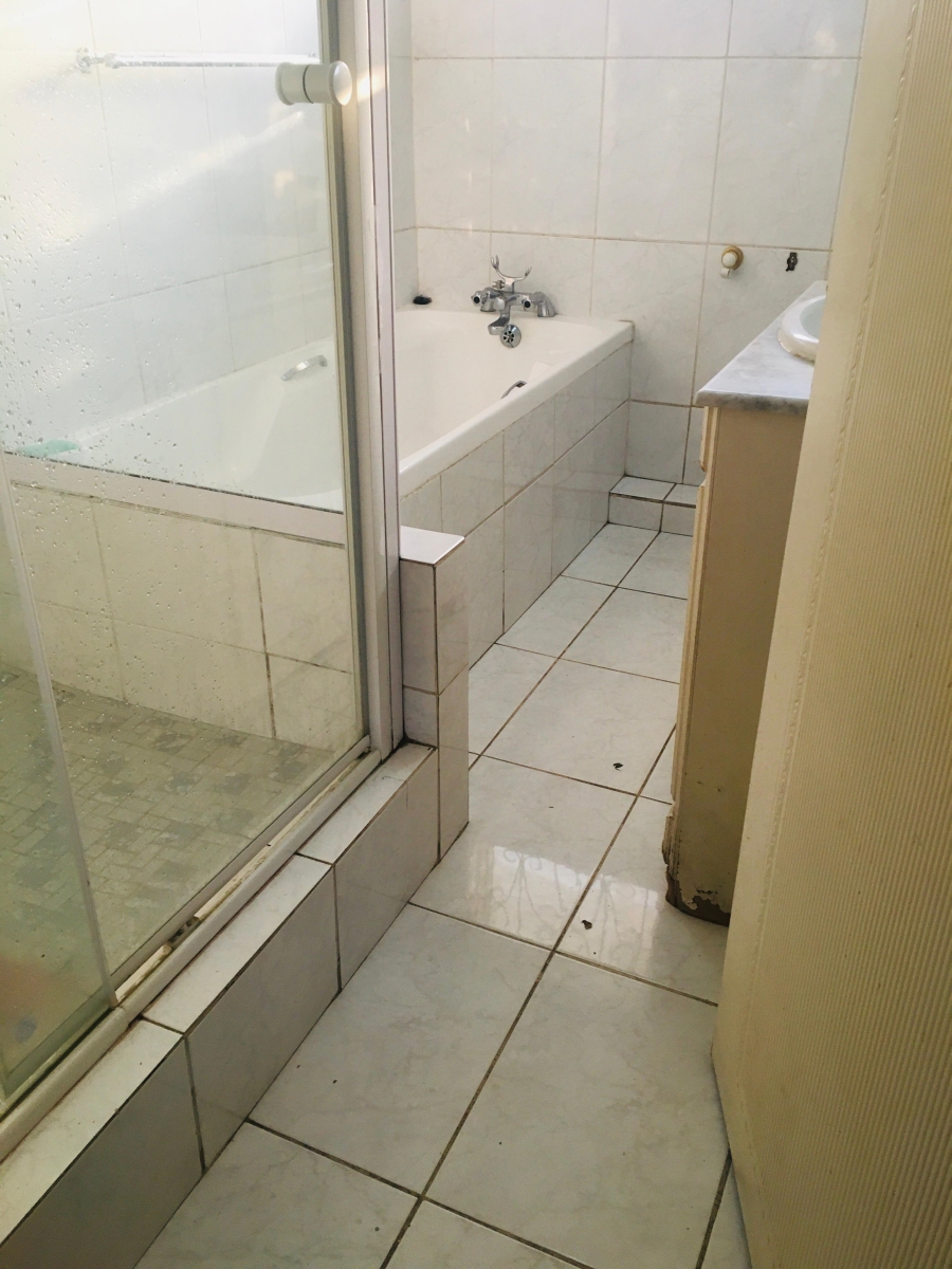 To Let 2 Bedroom Property for Rent in Scottsville KwaZulu-Natal