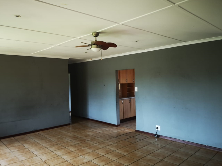 To Let 3 Bedroom Property for Rent in Hayfields KwaZulu-Natal