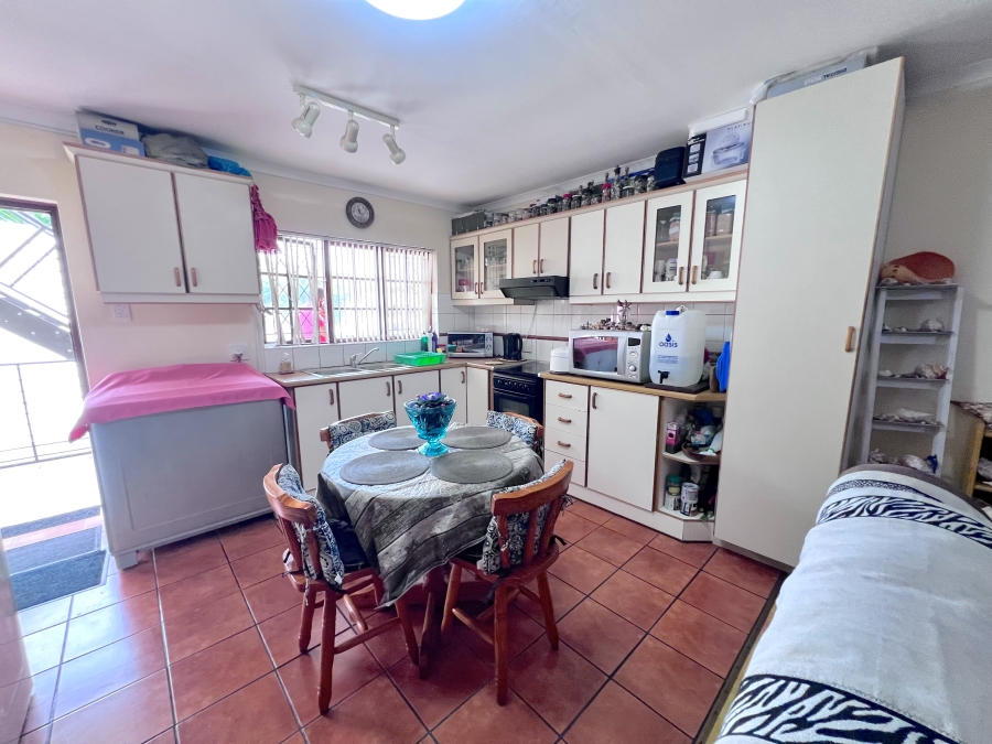 1 Bedroom Property for Sale in Margate KwaZulu-Natal