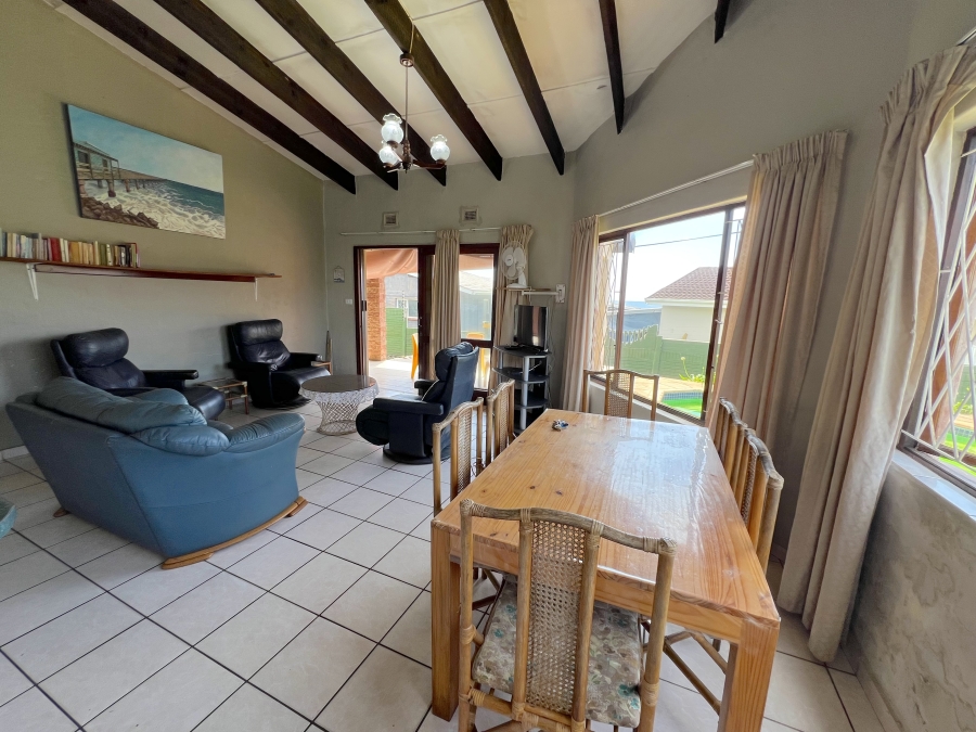 3 Bedroom Property for Sale in St Michaels On Sea KwaZulu-Natal