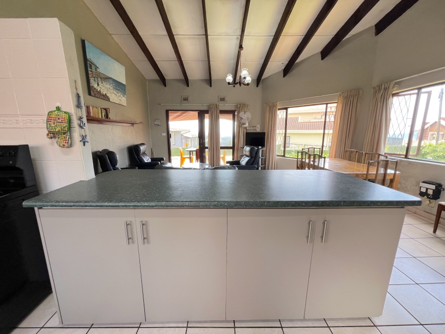 3 Bedroom Property for Sale in St Michaels On Sea KwaZulu-Natal