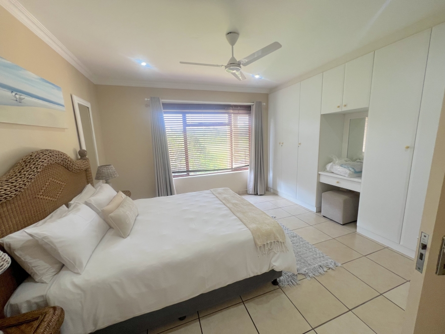 To Let 4 Bedroom Property for Rent in St Michaels On Sea KwaZulu-Natal