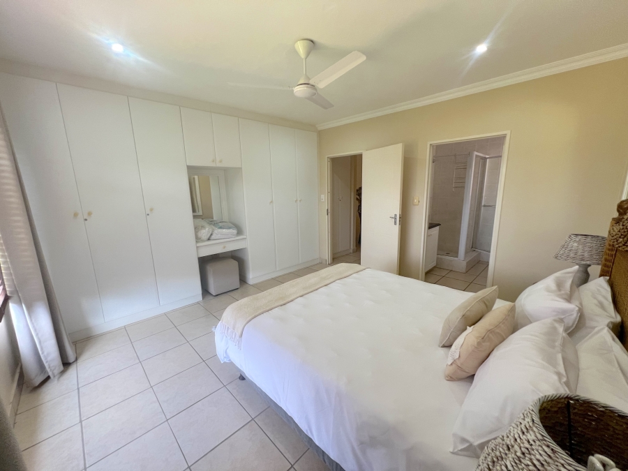 To Let 4 Bedroom Property for Rent in St Michaels On Sea KwaZulu-Natal