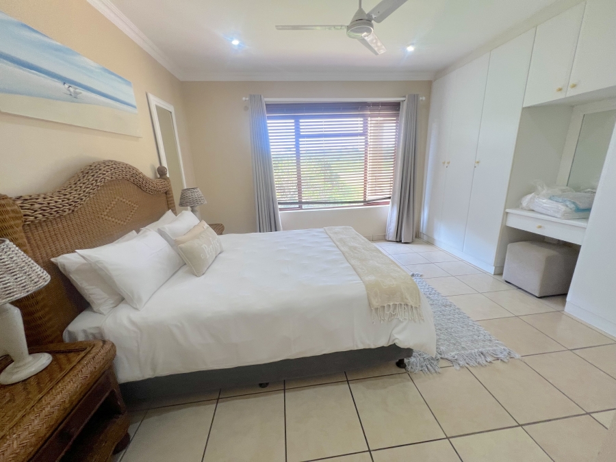 To Let 4 Bedroom Property for Rent in St Michaels On Sea KwaZulu-Natal