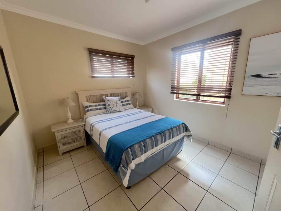 To Let 4 Bedroom Property for Rent in St Michaels On Sea KwaZulu-Natal