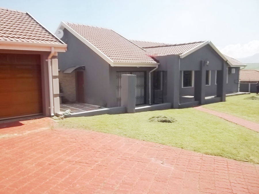 4 Bedroom Property for Sale in Aviary Hill KwaZulu-Natal