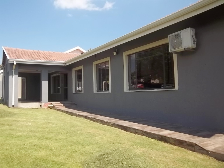 4 Bedroom Property for Sale in Aviary Hill KwaZulu-Natal