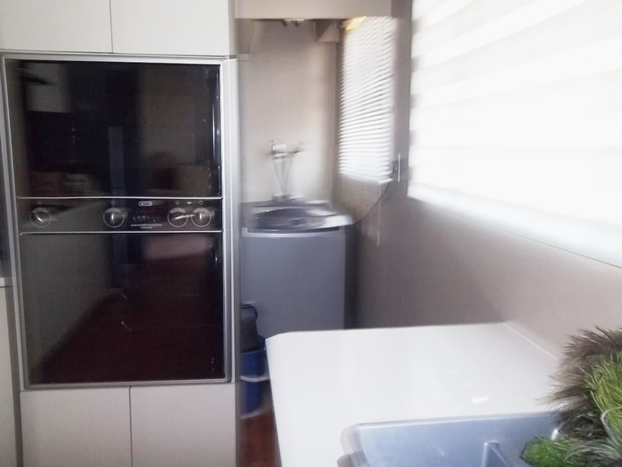 4 Bedroom Property for Sale in Aviary Hill KwaZulu-Natal
