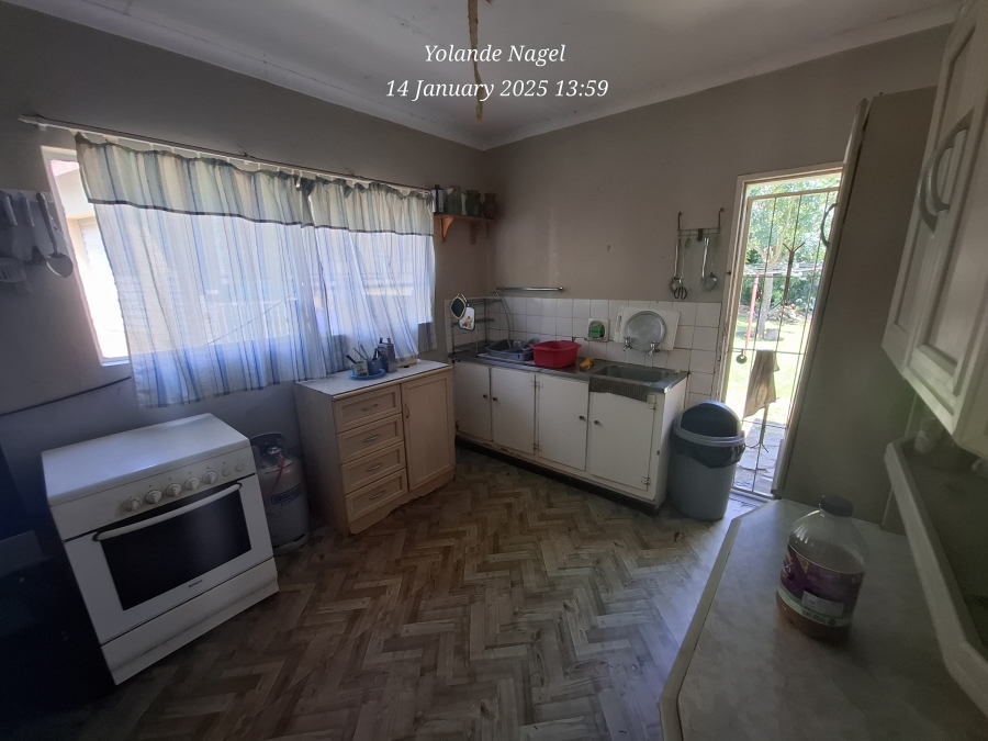 4 Bedroom Property for Sale in Schuinshoogte KwaZulu-Natal