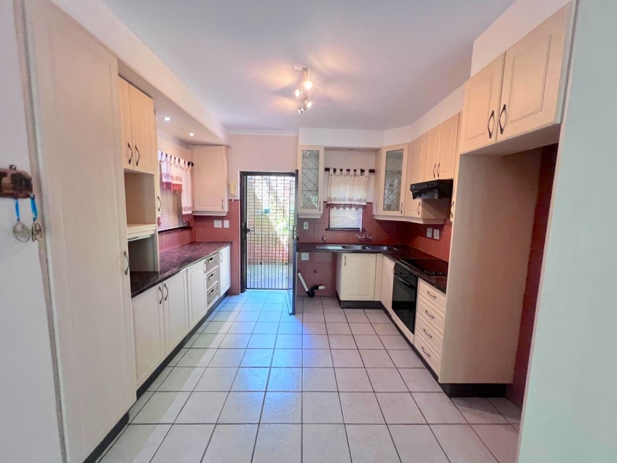 2 Bedroom Property for Sale in Beacon Rocks KwaZulu-Natal