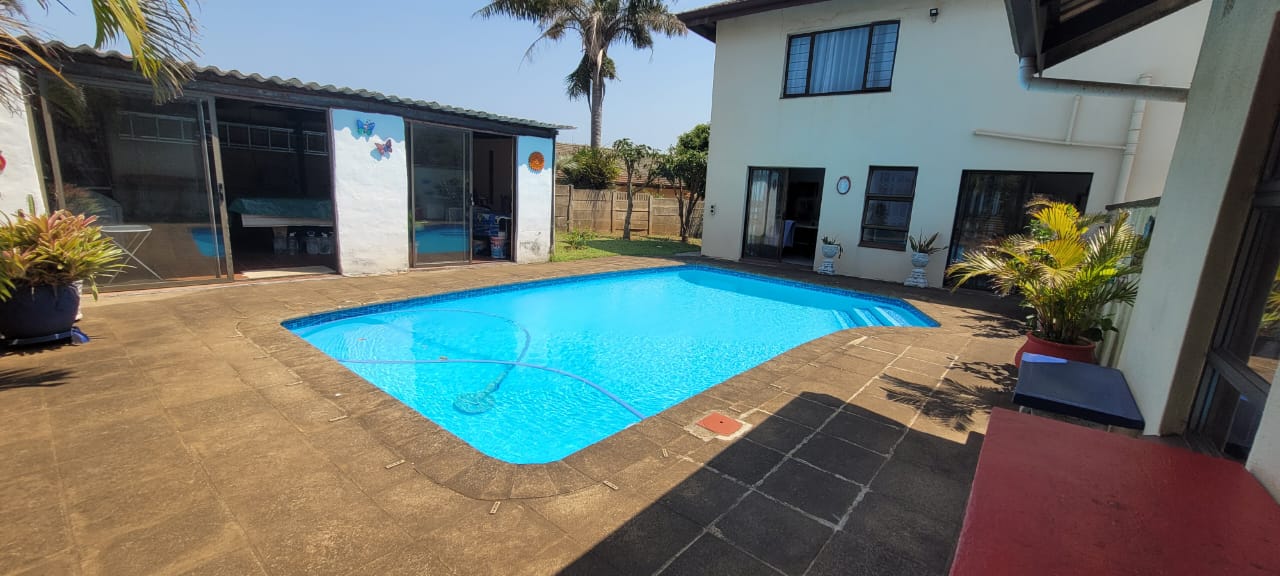 4 Bedroom Property for Sale in Illovo Beach KwaZulu-Natal