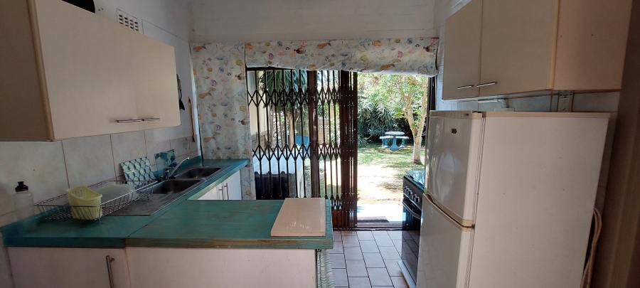 3 Bedroom Property for Sale in Uvongo KwaZulu-Natal