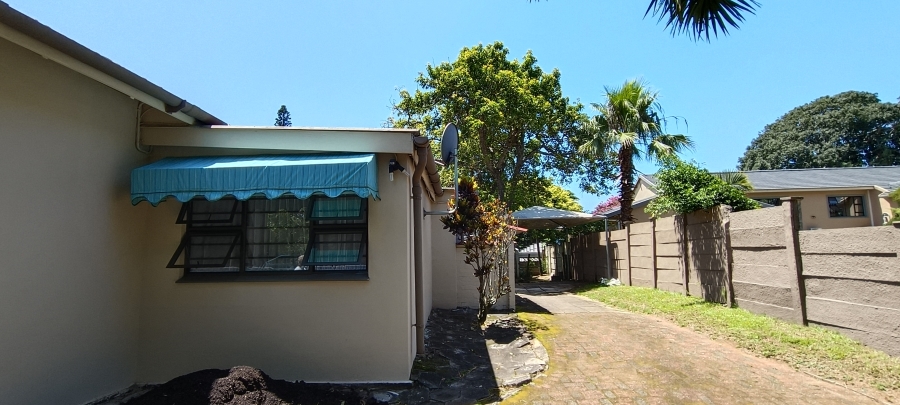 3 Bedroom Property for Sale in Uvongo KwaZulu-Natal