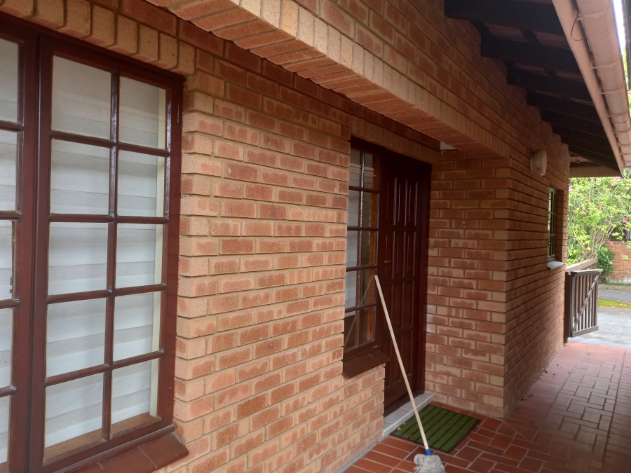 To Let 2 Bedroom Property for Rent in Margate KwaZulu-Natal