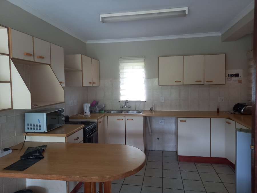 To Let 2 Bedroom Property for Rent in Margate KwaZulu-Natal